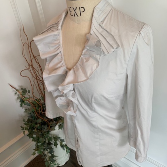 Ann Taylor Loft Tops - Ann Taylor Loft Ruffle Fitted 3/4 Length Sleeve